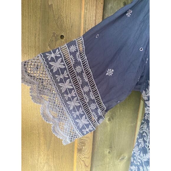 Johnny Was Embroidered Charcoal Gray Tunic XS Eyelet Lace Cupra Rayon - Picture 15 of 16